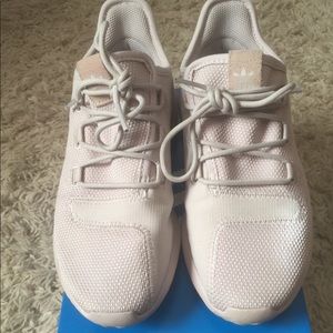 Adidas tubular shadows